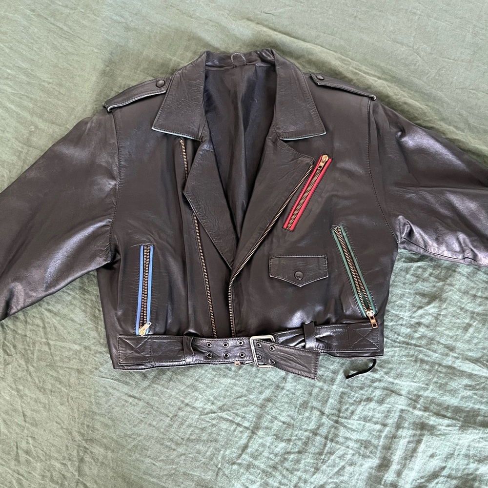 Vintage Unique Cropped Leather Jacket
